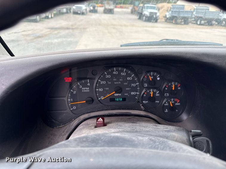 image for item DV2585 2007 Chevrolet C8500 bucket truck