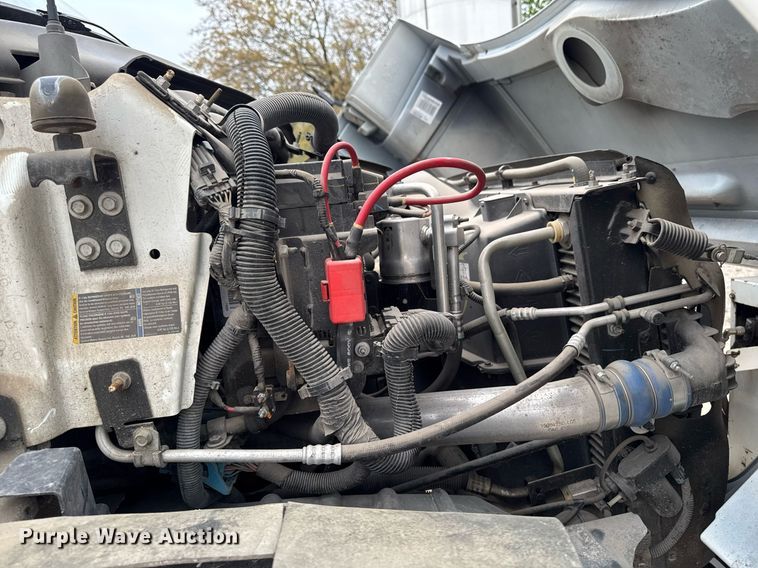 image for item DV2585 2007 Chevrolet C8500 bucket truck
