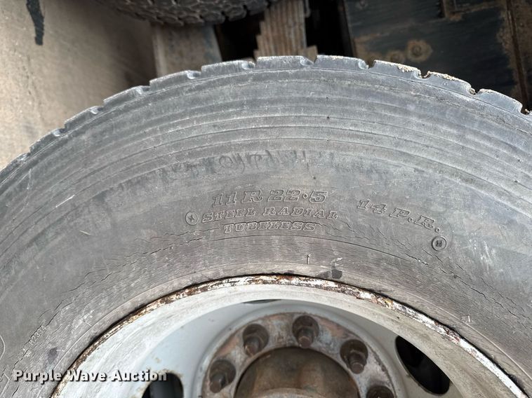 image for item DV2585 2007 Chevrolet C8500 bucket truck