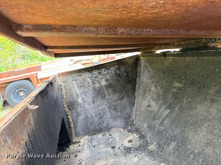 image for item DV2586 Asphalt heater trailer