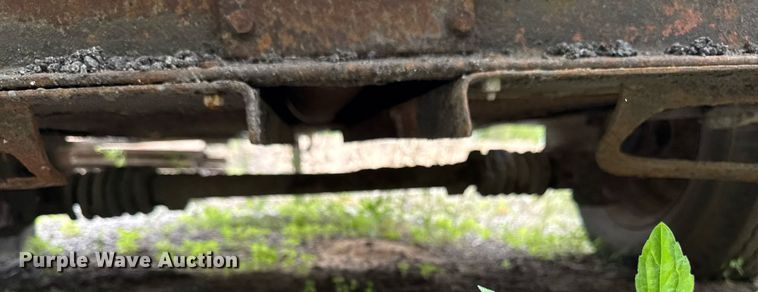 image for item DV2586 Asphalt heater trailer