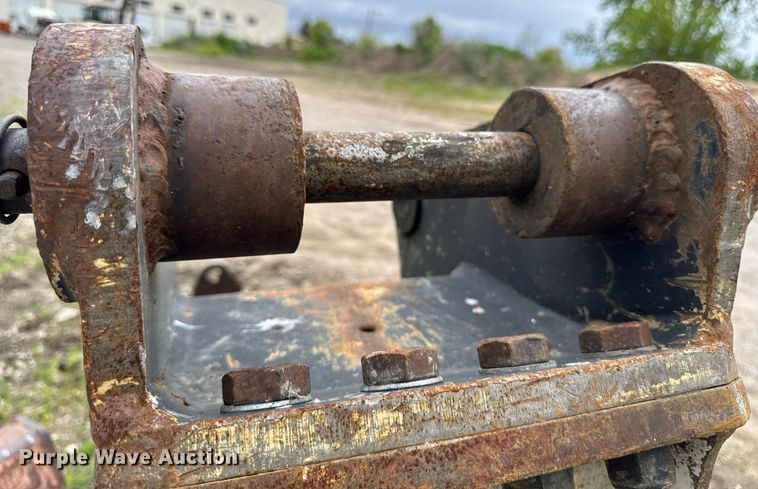 image for item DV2587 Stanley MB55601 breaker