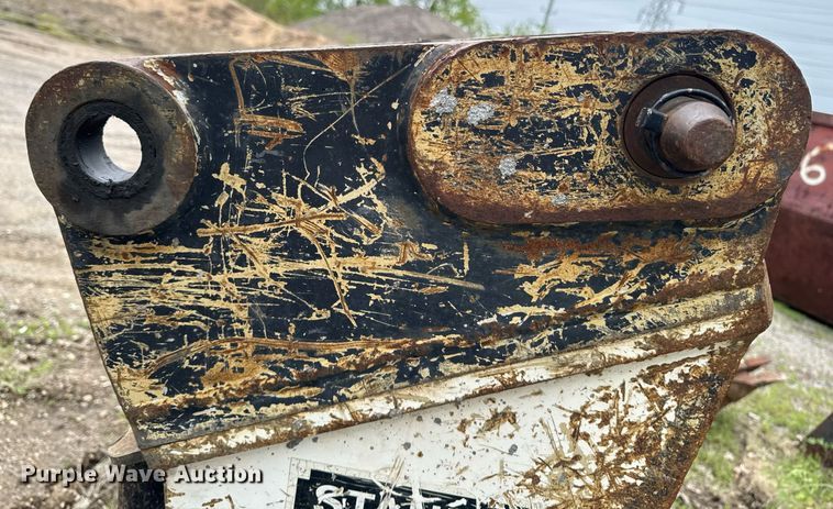 image for item DV2587 Stanley MB55601 breaker