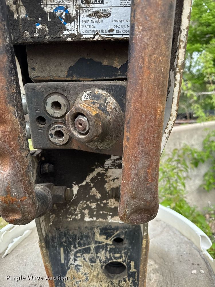 image for item DV2587 Stanley MB55601 breaker