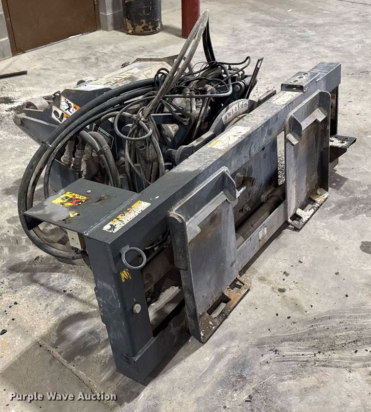 image for item DV2589 Altec CP18ATD skid steer cold planer