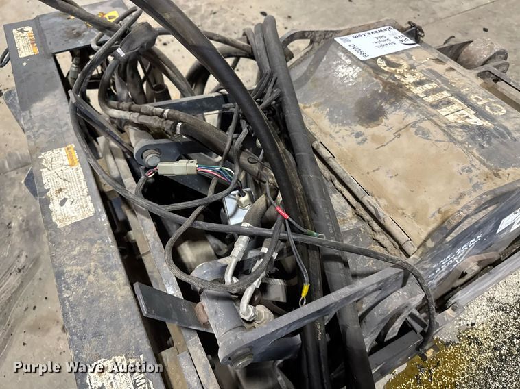 image for item DV2589 Altec CP18ATD skid steer cold planer