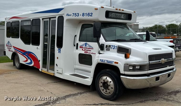 image for item DV2590 2009 Eldorado National shuttle bus