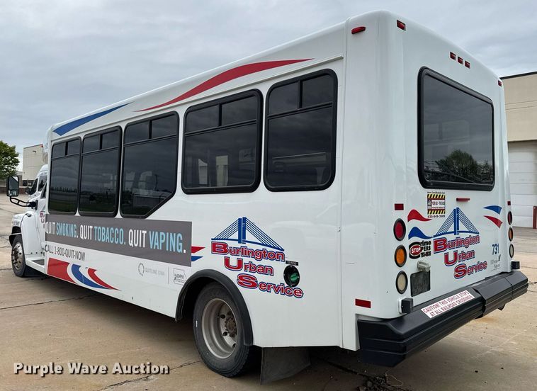 image for item DV2590 2009 Eldorado National shuttle bus