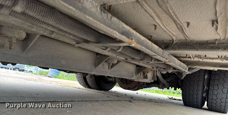 image for item DV2590 2009 Eldorado National shuttle bus