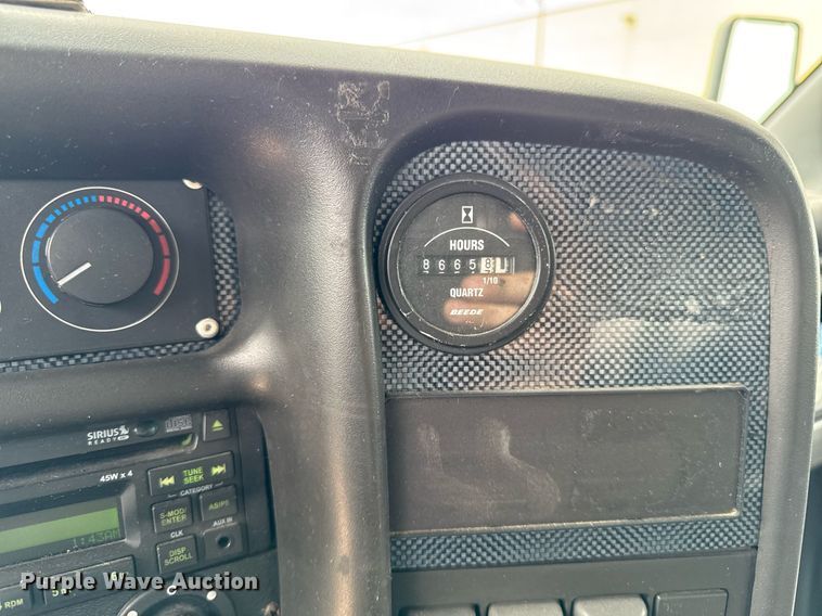 image for item DV2590 2009 Eldorado National shuttle bus