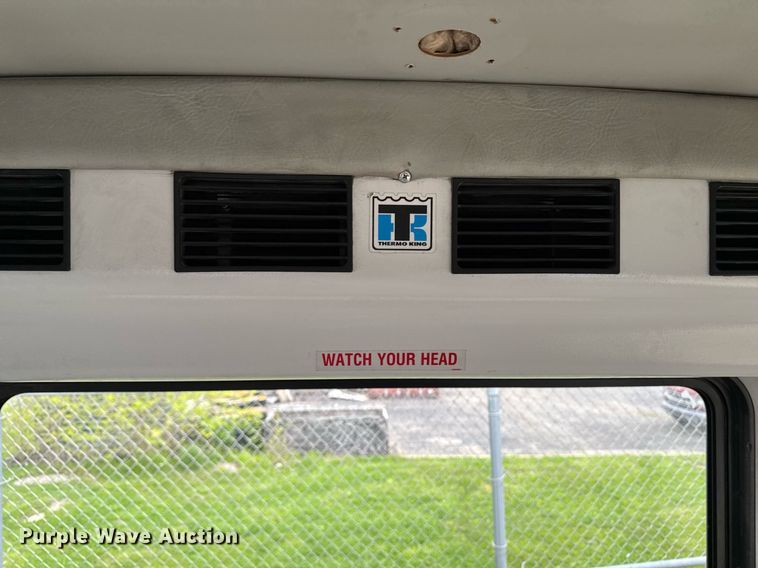 image for item DV2590 2009 Eldorado National shuttle bus