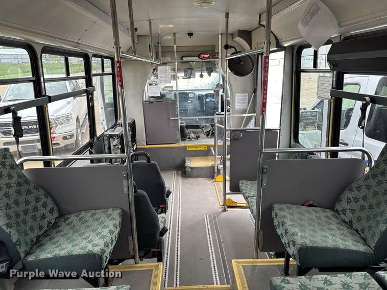 image for item DV2590 2009 Eldorado National shuttle bus