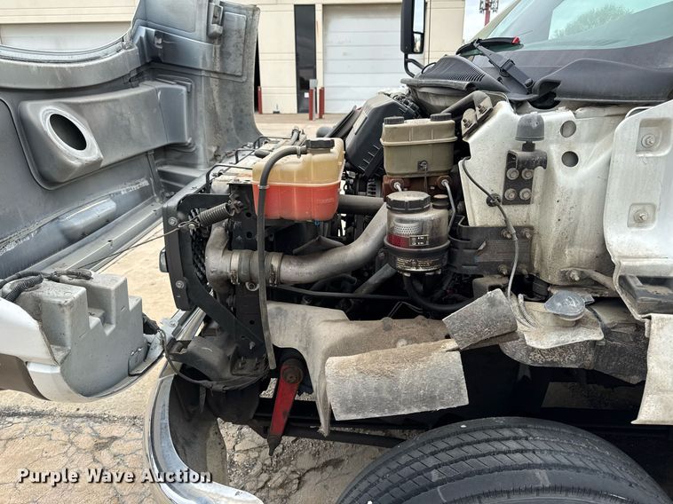 image for item DV2590 2009 Eldorado National shuttle bus