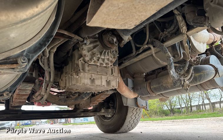 image for item DV2599 2013 Freightliner 108SD dump truck