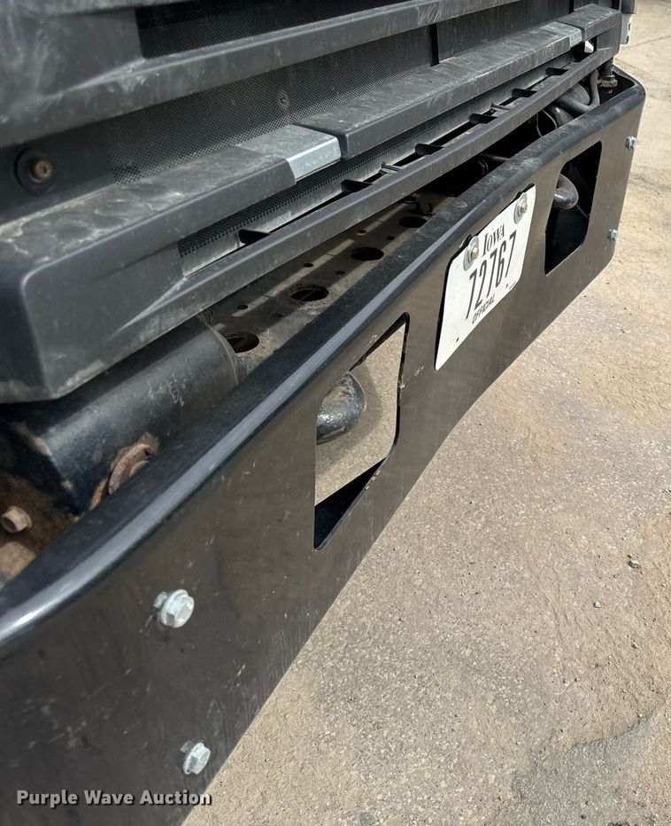 image for item DV2599 2013 Freightliner 108SD dump truck