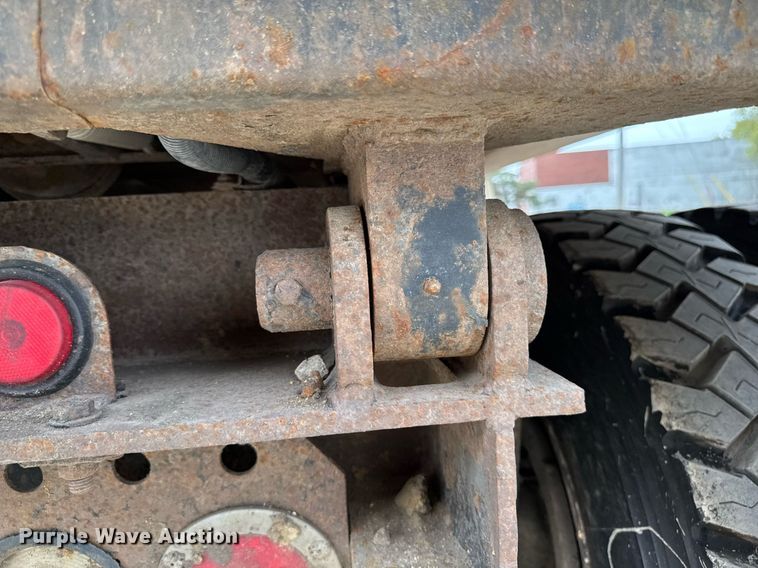 image for item DV2599 2013 Freightliner 108SD dump truck