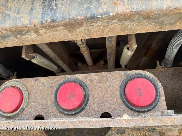 image for item DV2599 2013 Freightliner 108SD dump truck