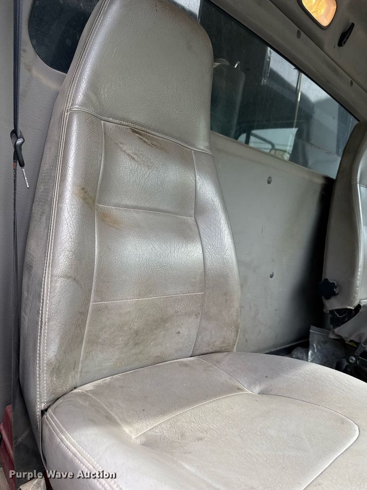 image for item DV2599 2013 Freightliner 108SD dump truck