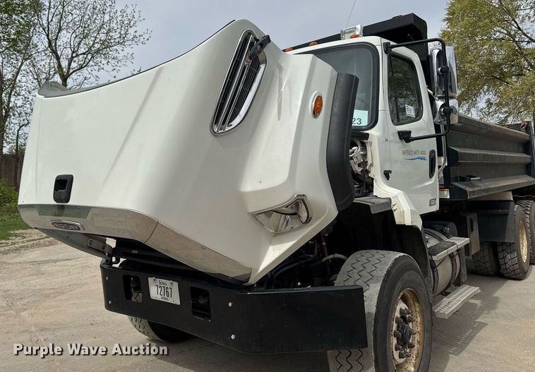 image for item DV2599 2013 Freightliner 108SD dump truck