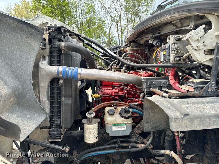 image for item DV2599 2013 Freightliner 108SD dump truck