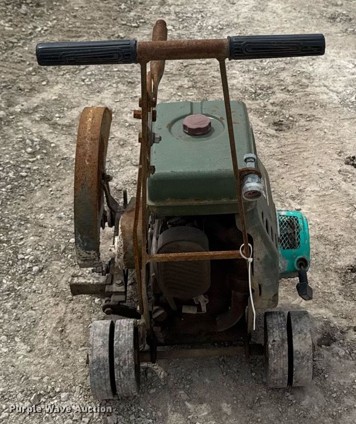 image for item DV2603 Lawn and garden equipment