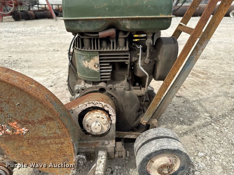 image for item DV2603 Lawn and garden equipment