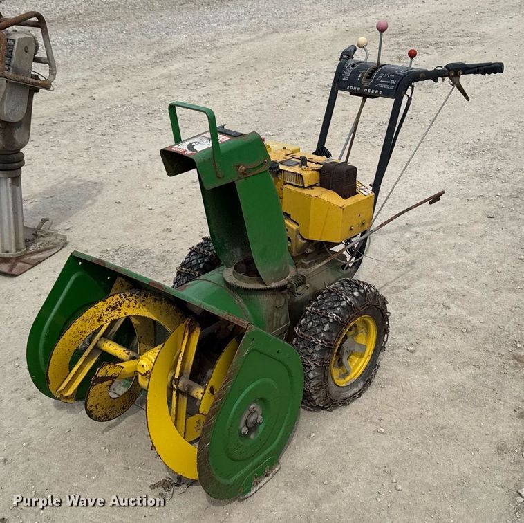 image for item DV2603 Lawn and garden equipment