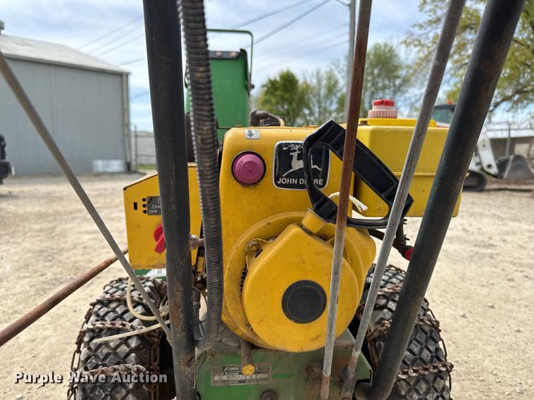 image for item DV2603 Lawn and garden equipment