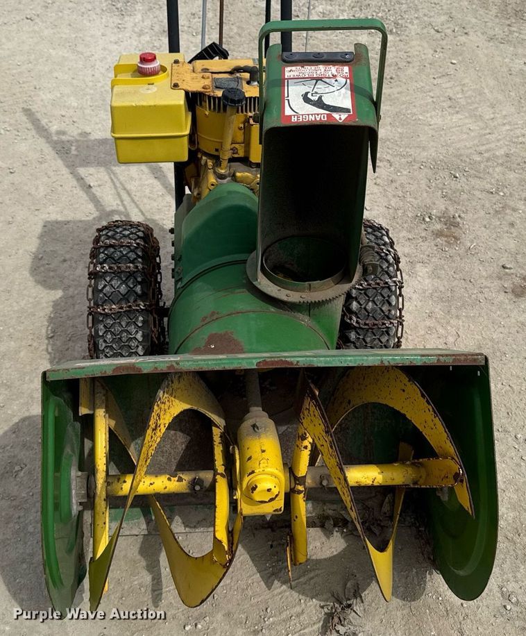 image for item DV2603 Lawn and garden equipment