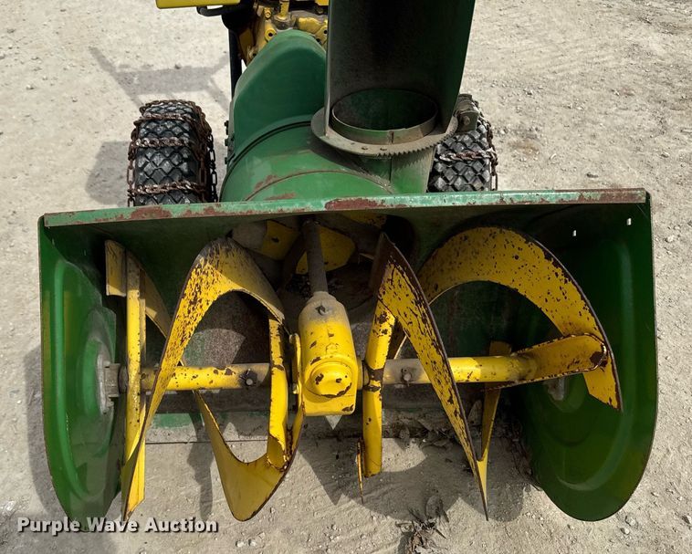 image for item DV2603 Lawn and garden equipment