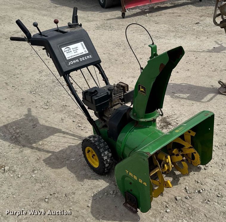 image for item DV2603 Lawn and garden equipment