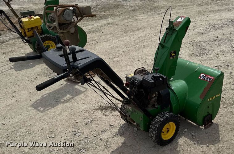 image for item DV2603 Lawn and garden equipment