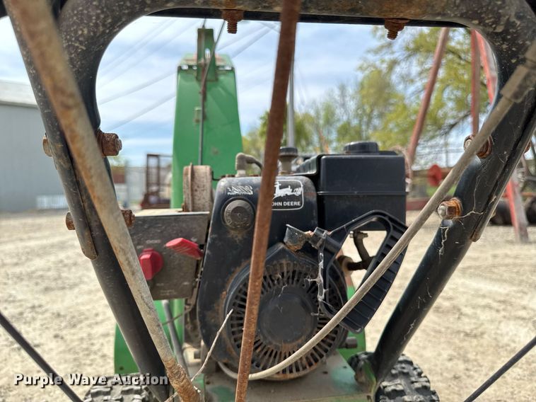 image for item DV2603 Lawn and garden equipment