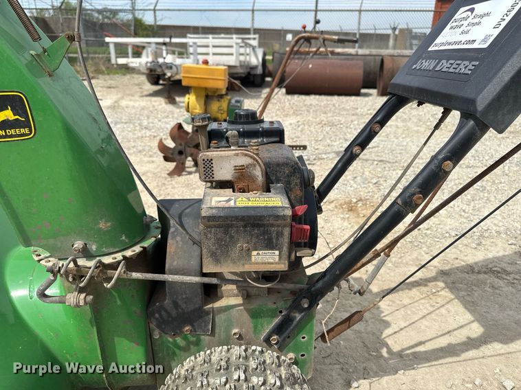 image for item DV2603 Lawn and garden equipment