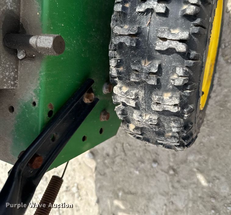 image for item DV2603 Lawn and garden equipment