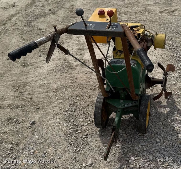 image for item DV2603 Lawn and garden equipment