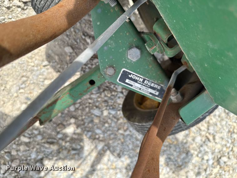 image for item DV2603 Lawn and garden equipment