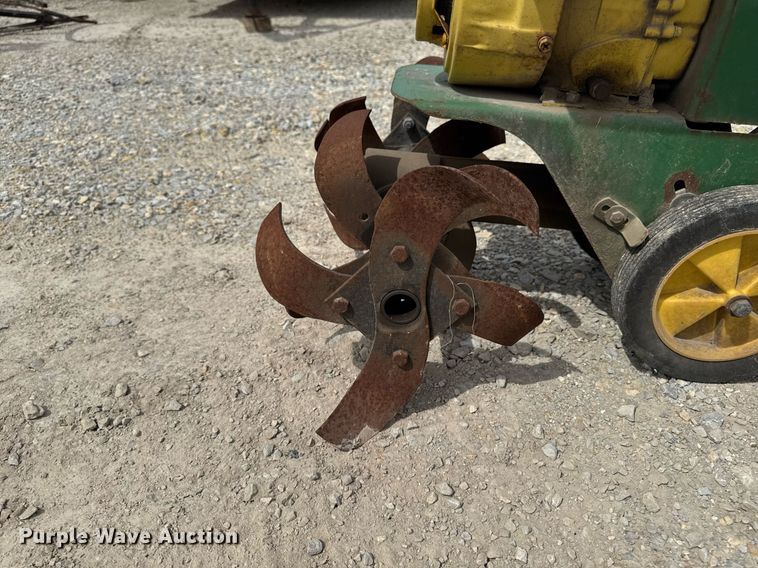 image for item DV2603 Lawn and garden equipment