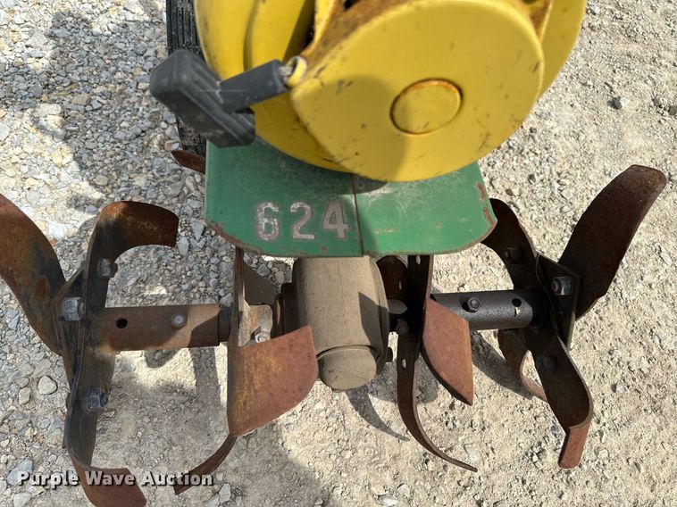 image for item DV2603 Lawn and garden equipment