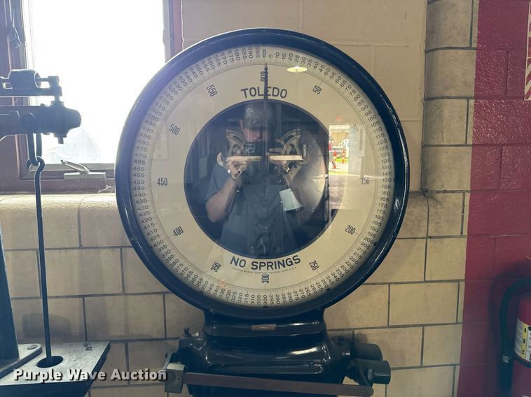 image for item DV2607 (3) scales