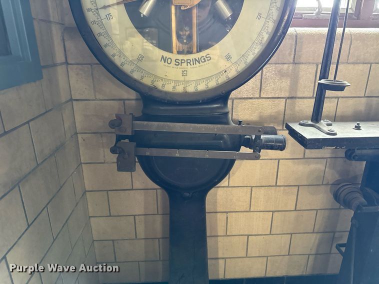 image for item DV2607 (3) scales