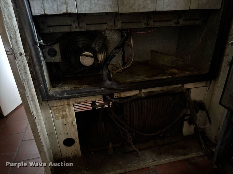 image for item DV2609 La Crosse Cooler Company LCV1LL170A5 Pepsi vending machine