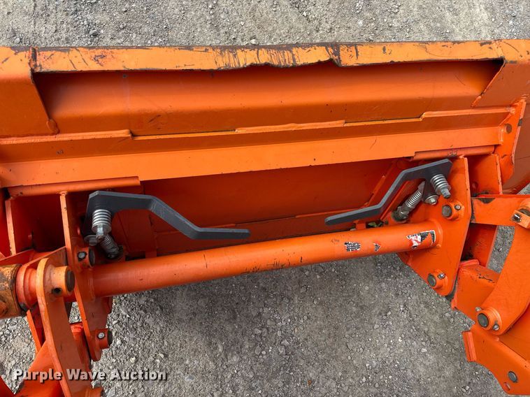 image for item DV4035 Kubota M7040 MFWD tractor