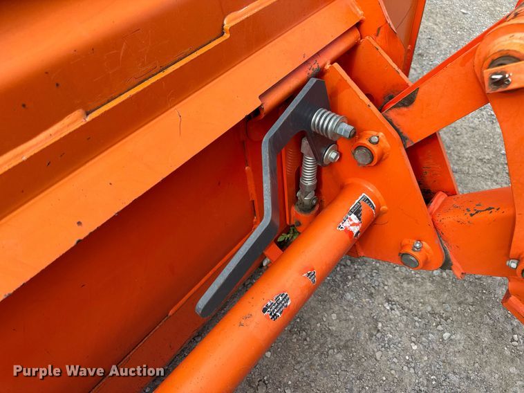 image for item DV4035 Kubota M7040 MFWD tractor