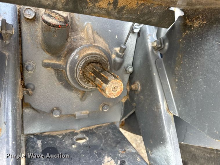 image for item DV4035 Kubota M7040 MFWD tractor