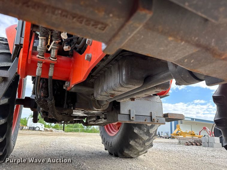 image for item DV4035 Kubota M7040 MFWD tractor