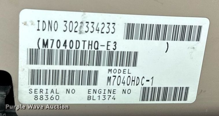 image for item DV4035 Kubota M7040 MFWD tractor