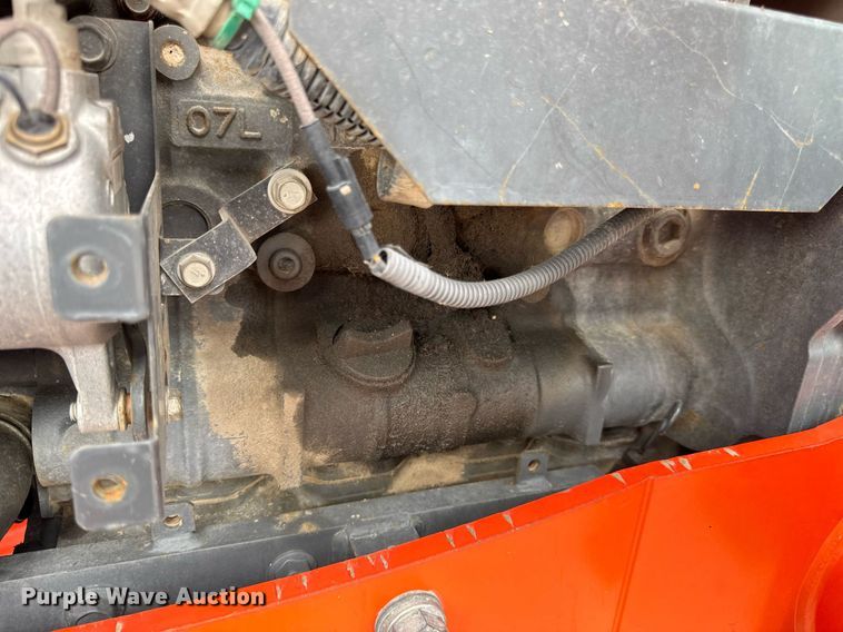 image for item DV4035 Kubota M7040 MFWD tractor