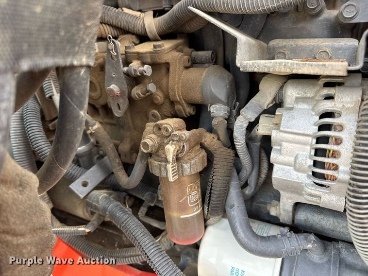 image for item DV4035 Kubota M7040 MFWD tractor