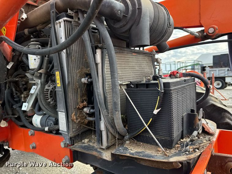 image for item DV4035 Kubota M7040 MFWD tractor